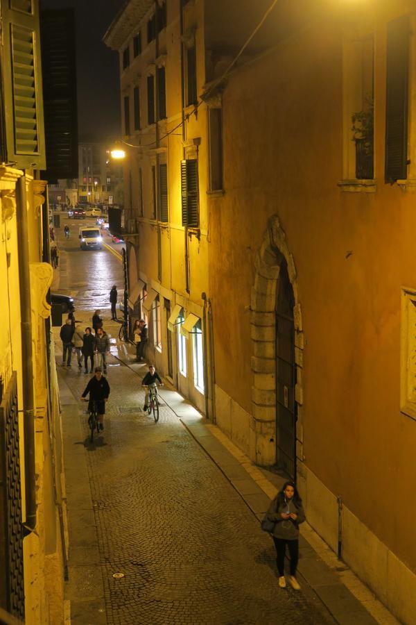 B&B Oberdan 18 Verona Dış mekan fotoğraf